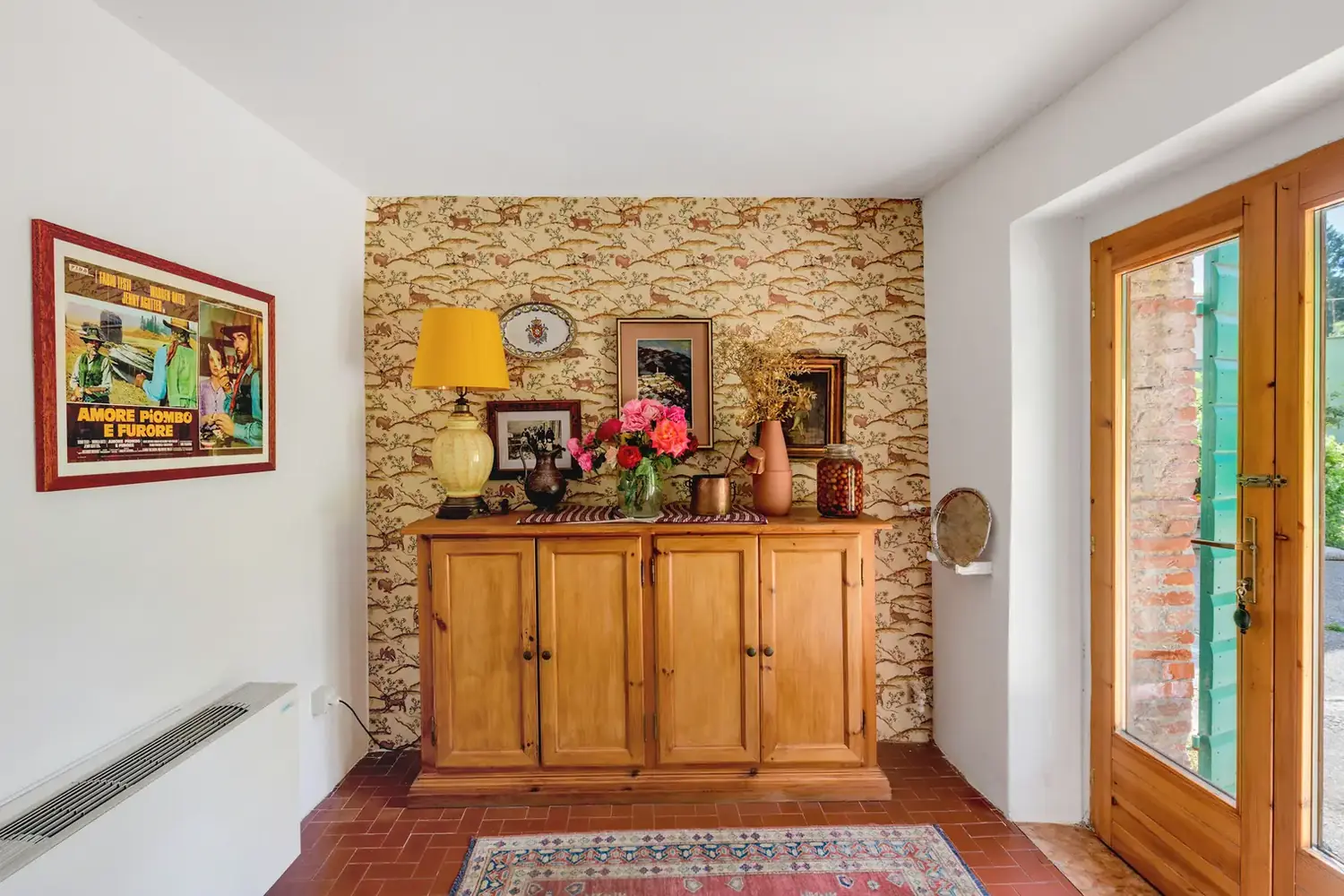 Suite – Entrance