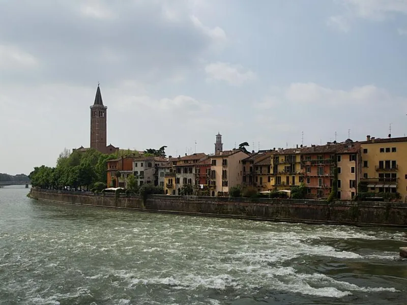 Rafting: mitten durch Verona