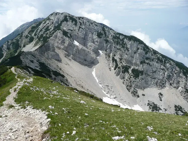 Easy hike: Monte Baldo — the ridge walk