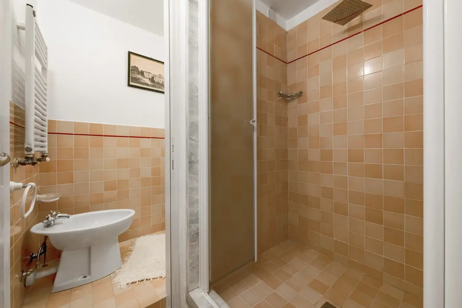Suite – Shower